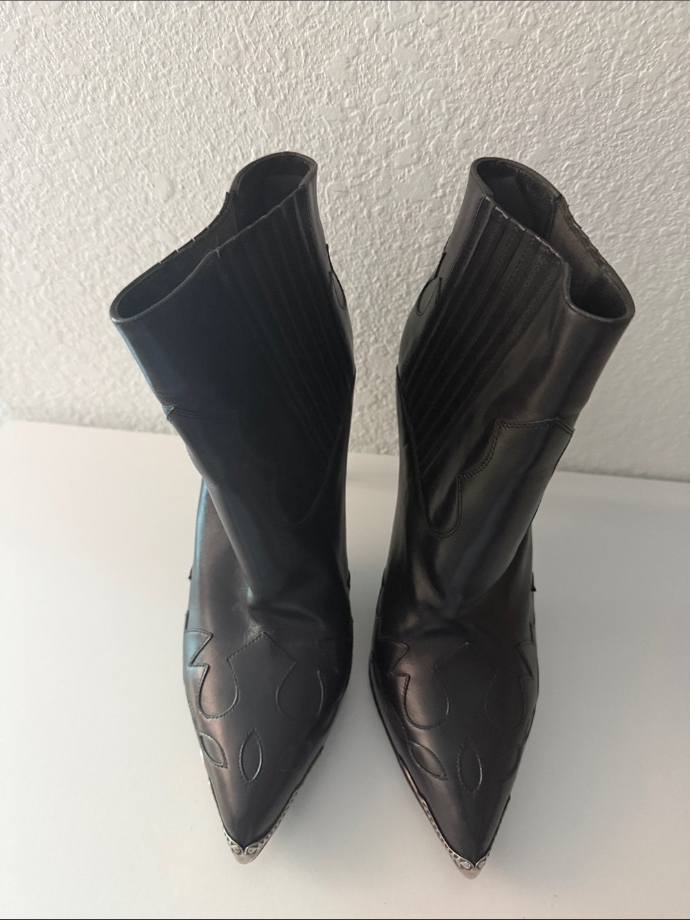Authentic STUNNING Saint Laurent Black Leather Pointed Toe Stiletto Ankle Boots - Picture 3 of 6